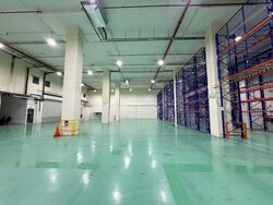 Exel Supply Chain Hub (D17), Warehouse #578701821